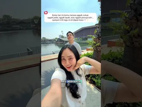 Kadang kita cuma perlu berhenti sebentar, lihat diri sendiri di kaca, lalu ucapkan afirmasi ini🤍✨