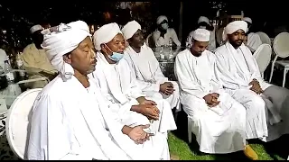 يارب صلى على النبي محمد والآل ما بدر الدجي قد لآح 