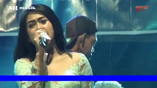 terhanyut dalam kemesraan ello siar studio
