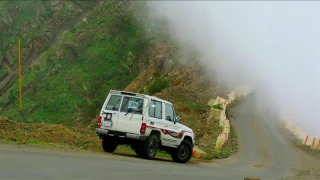 يستاهل الضيم منهو تاركك بلاده 