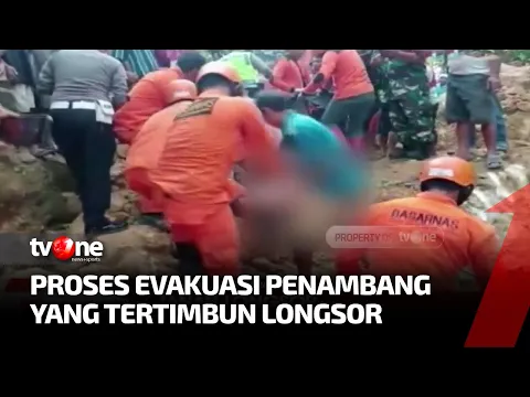 Evakuasi Penambang yang Tertimbun Longsoran Batu Besar Berlangsung Dramatis