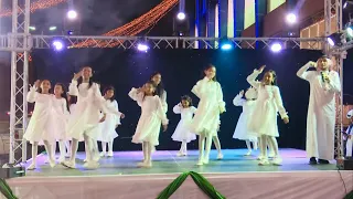 مشاركة النجوم و استعراضات الزهرات في حفل اليوم الوطني 94 في توب سنتر جدة فرع الحمدانيه  مشاركة النجوم و استعراضات الزهرات في حفل اليوم الوطني 94 في توب سنتر جدة فرع الحمدانيه