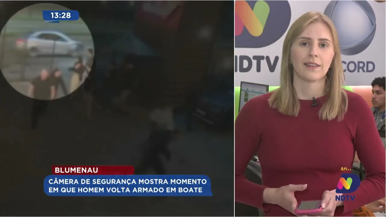 Câmera de segurança mostra momento em que homem volta armado em boate de Blumenau