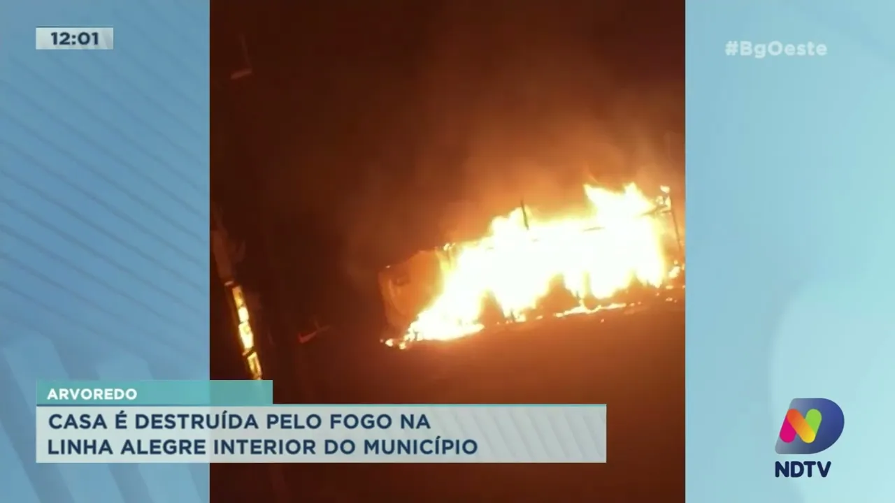 Casa é destruída em um incêndio, no interior de Arvoredo, no Oeste