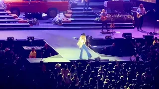  out of oklahoma from twisters lainey wilson oklahoma city 11 7 24