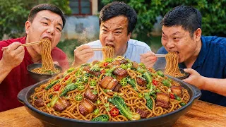 今天都是面 #农村美食#吃播#辣椒酱#tiktok#美食盲盒#spicy