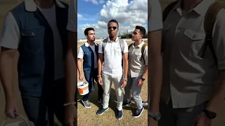 معندك والو وباغي تزوق 