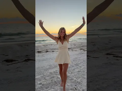 Baby it’s my birthday! 💛 #birthday #beach