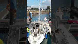 Boat life vs van life🤷🏼‍♀️ #boatlife #vanlife #vlog #sailors #travel