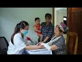 Download Lagu De prachtige daad van alleenstaande moeder Tieu Phuong voor de oude dame wekte bij veel mensen bewon