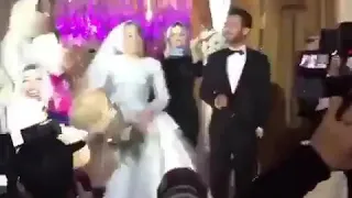 زفة عروسة عل اغنيه عبلة كامل 