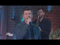Download Lagu Rick Astley performs 'It Would Take A Strong Man' \u0026 'Never Gonna Give You Up' in Kelly Clarkson Show