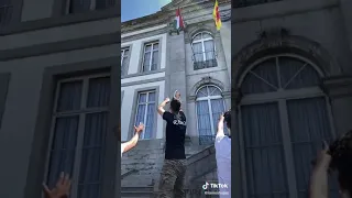 الدبكه الفلسطينيه الغنية فلسطين انا اللي اسمي يكفيني 