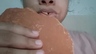  frist time swallow video yummy crunch asmr swallow clay claypot 