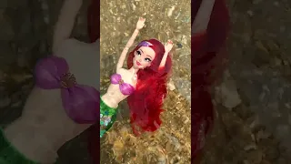 حورية البحر باربي الاسترخاء على الشاطئ Shorts 