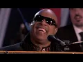 Download Lagu Stevie Wonder - Sir Duke (6.4.2012)(#QueensConcert 720p)