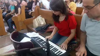 ترنيمة سحابة الشهود بصوت الشهيد رؤوف مع كورال المعمدان 