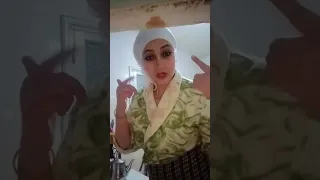 فخاطر لي مريض بينا 
