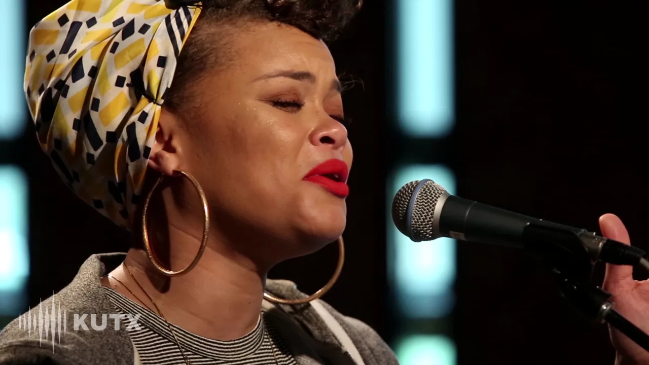 Andra Day - "Rise Up" (Live in KUTX Studio 1A)