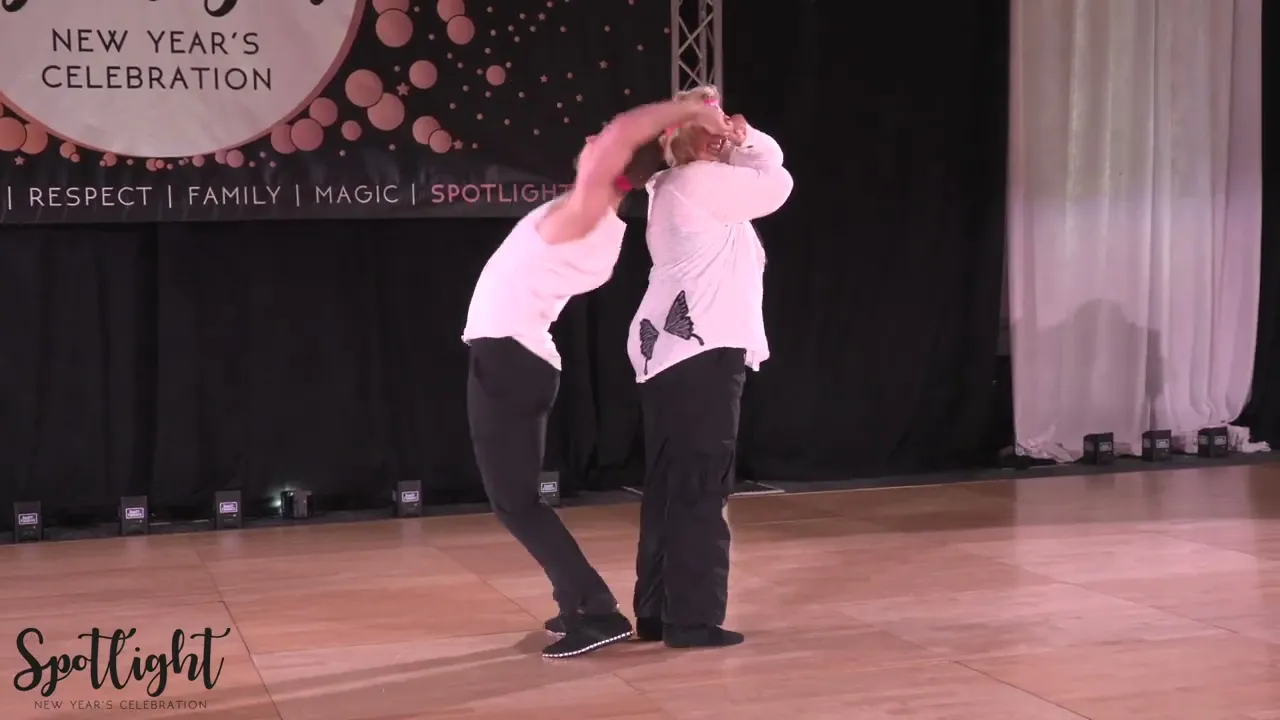 Spotlight New Year's Celebration 2024/2025 Pro Am Novice Lisa Schierholz with Jonathan Wolfgram