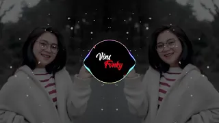 Download Dj Tiktok 🎶 Emang lagi goyang - Dj sakera versi lonceng 2k20. MP3