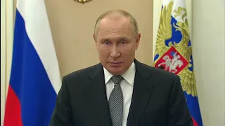 Владимир Путин обратился к выпускникам школ