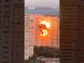 Download Lagu Terrifying moment Russian drone hits Kyiv apartment building