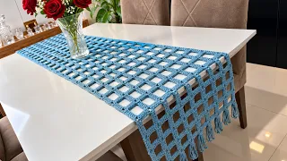 Trilho de Mesa Trama Elegante em Crochê 🧶💙 | Fácil de Fazer e com Resultado Surpreendente!