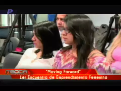 Moving Forward 1er Encuentro de emprendimiento femenino