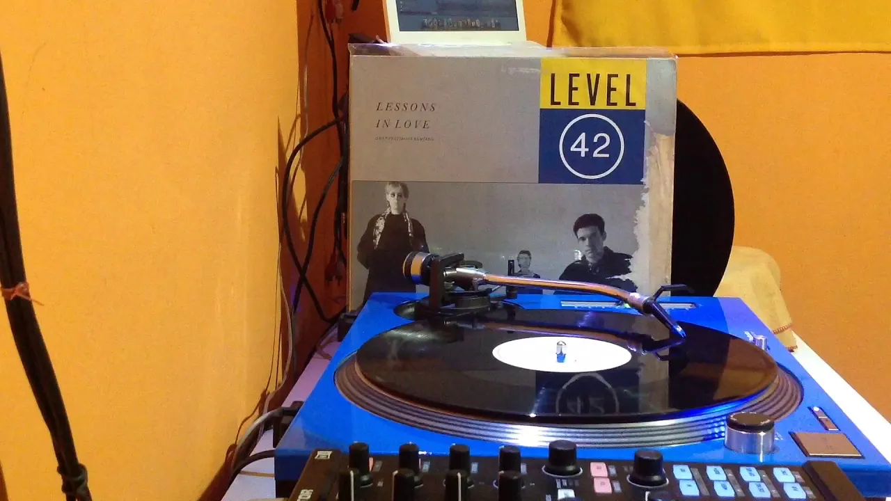 Level 42 - Lessons In Love (Shep Pettibone Remix) *HQ Audio* Level 42 - Lessons In Love (Shep Pettibone Remix) *HQ Audio*