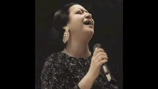 أم كلثوم     اسأل عن اللي يقضي الليل   يا مسهرني  دندنها
