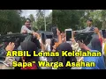 ARBIL KELELAHAN DI ATAS MOBIL SAPA\