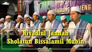 Download Qosidah Riyadlul Jannah - Sholatun Bissalamil Mubin (Lirik) MP3