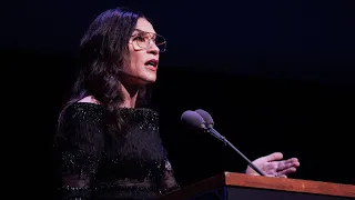Julianna Margulies Honors George Clooney at the 51st Chaplin Award Gala