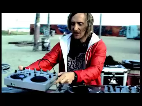 Download MP3 David Guetta Feat. Kelly Rowland - When Love Takes Over (Official Video)
