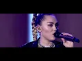 Mark Ronson - Nothing Breaks Like a Heart (Live on Graham Norton) ft. Miley Cyrus