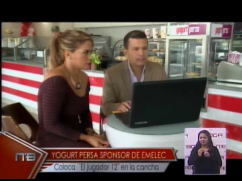 Yogurt Persa sponsor de Emelec coloca El Jugador 12 en la cancha
