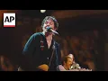 Jeremy Allen White says learning guitar was harder than singing like Bruce Springsteen